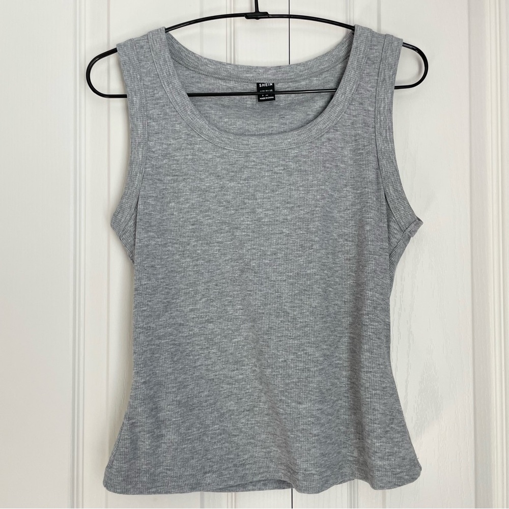 Women’s Solid Rib-knit Tank Top | SHEIN EZwear Sz S